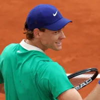 A semifinales con susto: Jannik Sinner sufre ante Bublik pero sigue firme en Roland Garros