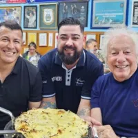 ¿Por qué Almirón llegó a Chile acompañado del histórico representante de Diego Maradona?