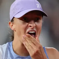Iga Swiatek acusa favoritismo con Aryna Sabalenka tras su caída en semis de Roland Garros