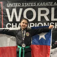 Niña chilena fue doble campeona en mundial de artes marciales