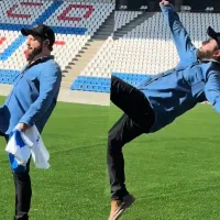 ¡A lo Maradona! Gabriel Boric tira magia en el Claro Arena y hace una chilenita