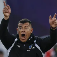 Los tres pesos pesados que sostienen a Jorge Almirón en la banca de Colo Colo