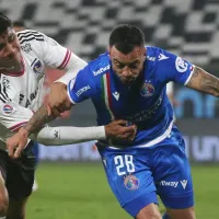 Cereceda cuenta la “cama” que le hicieron a Barticciotto en Colo Colo: “La barra se quiso meter”