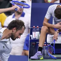 Medvedev pierde en el US Open, hace añico su raqueta y estalla contra un fotógrafo en plena cancha