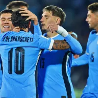 Bielsa libera a cuatro figuras de Uruguay para enfrentar a Chile