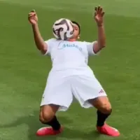 “Calidad” y “Show”: Alexis Sánchez vuelve loca a la prensa española en su presentación en Sevilla