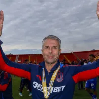 Filtran la arenga con la que Gustavo Álvarez aleonó a la U de Chile tras la Supercopa: “Este triunfo no significa nada”