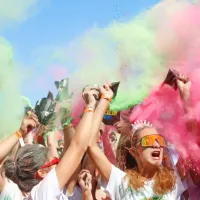 ¡Fiesta del running! Comenzó la venta de kits para  5K The Color Run Santiago 2025