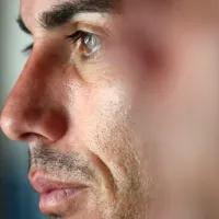 Enfrentará a la justicia: ex goleador de Colo Colo es detenido nuevamente por agredir a su pareja
