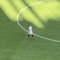 En Sevilla aún “flipan” con Alexis Sánchez: el solitario festejo tras anotar en la goleada contra Barcelona