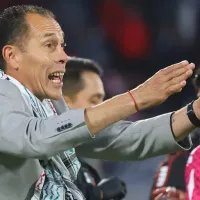 Logró histórica campaña, fue despedido y ahora lanza potente crítica al fútbol chileno: “Muchos gastos…”