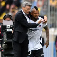 Johnny arremete contra Vidal: "Colo Colo le está regalando un año"