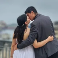 "Me casé en el puerto": periodista de TNT Sports da el "sí" en el altar