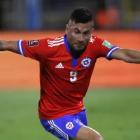Jean Meneses regresa a Chile y es presentado en su nuevo club