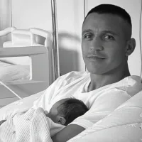 "Perdí tiempo de...": la reflexión de Alexis Sánchez tras el nacimiento de su hija