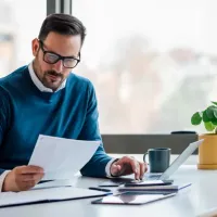 Retomar estudios sin dejar de trabajar: Programas de continuidad para personas con experiencia laboral