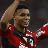 Dono de gigante do futebol brasileiro 'entra em cena' e prepara proposta para contratar o meia Victor Hugo, destaque do Flamengo