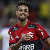 Gigante do futebol brasileiro aciona investidor e fica a um detalhe de sacramentar a contratação de Michael, ex-Flamengo