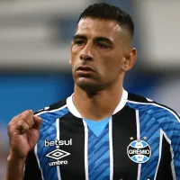 Clube do futebol brasileiro abre negociações com o atacante Diego Souza, livre no mercado da bola