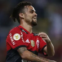 Técnico de gigante do futebol brasileiro confirma acordo com o atacante Michael, ex-Flamengo