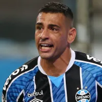 Grande clube do futebol brasileiro acerta a contratação do atacante Diego Souza, ex-Grêmio