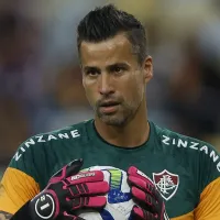 Contrato até 2025, proposta agradou! Fábio define em qual clube vai jogar; goleiro está em fim de contrato com o Fluminense