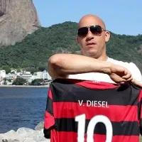 Famosos internacionais flagrados com a camisa do Flamengo