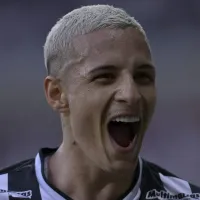 Guilherme Arana aceita ouvir projeto de rival e pode frustrar o Corinthians