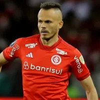 Técnico de gigante do futebol brasileiro pede a contratação do lateral Renê, do Internacional