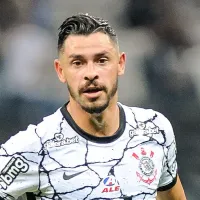 Acordo fechado! Giuliano acerta contrato de 1 ano com rival do Corinthians