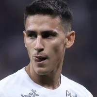 Augusto Melo toma decisão com Rojas e define situação do jogador no Corinthians