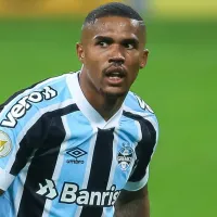 Douglas Costa recebe proposta de última hora e prepara acerto com rival do Grêmio