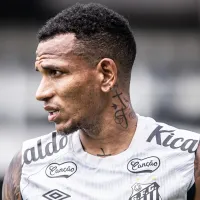 Carille deixa Pedrinho e Marcelinho \&#039;de lado\&#039; e escolhe substituto de Otero no Santos