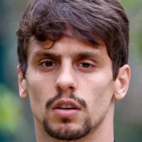 Campeão brasileiro pode superar o Grêmio e anunciar o zagueiro Rodrigo Caio, ex-Flamengo