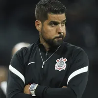 Substituto de António Oliveira: torcida do Corinthians repercute possível novo técnico