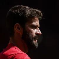 Goleiro do Liverpool, Alisson dá opinião inesperada sobre contratação de Mamardashvili