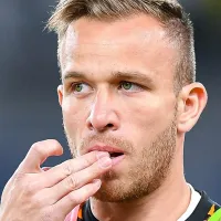 Arthur, ex-Grêmio, pode ser emprestado pela Juventus ao Napoli