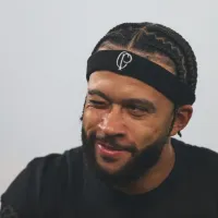 Astro da Europa curte post de Depay e alimenta chances de assinar com o Corinthians