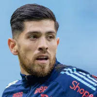 Atletas do Flamengo sofrem tentativa de assalto e carro de Rossi é alvejado com quatro tiros