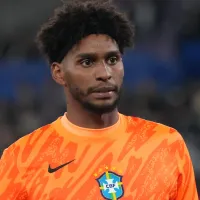 Milan faz proposta oficial por Hugo Souza