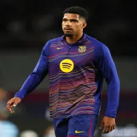 Ronald Araújo, do Barcelona, volta a treinar depois de pausa por saúde mental