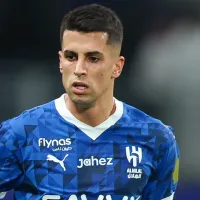 Barcelona pode avançar por Asllani após fechar com Cancelo