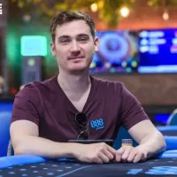 Após 3 anos, Nick Eastwood completa desafio de poker e revela números