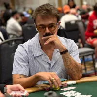 Yuri Martins é eliminado por André Akkari em mesa final na WSOP; confira