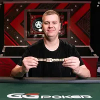 Maksim Pisarenko bate mesa final de especialistas e leva Evento #45 da WSOP