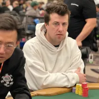 Gabriel Schroeder lidera brasileiros classificados ao Dia 3 do Millionaire Maker da WSOP