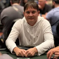 Leandro Ruy avança entre os líderes ao Dia 2 do Evento #69 da WSOP