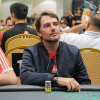 Fernando Karam puxa a fila brasileira no Dia 1B do Colossus da WSOP