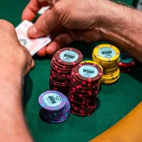 Revolta sobre atitude questionável gera punição bizarra na WSOP; entenda