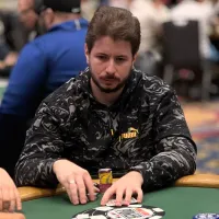 Aloisio Dourado lidera brasileiros rumo ao Dia 5 do Main Event da WSOP